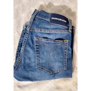 Calvin Klein Womens Denim Bermuda Shorts Size 28 Beach Travel Stretch Vacation